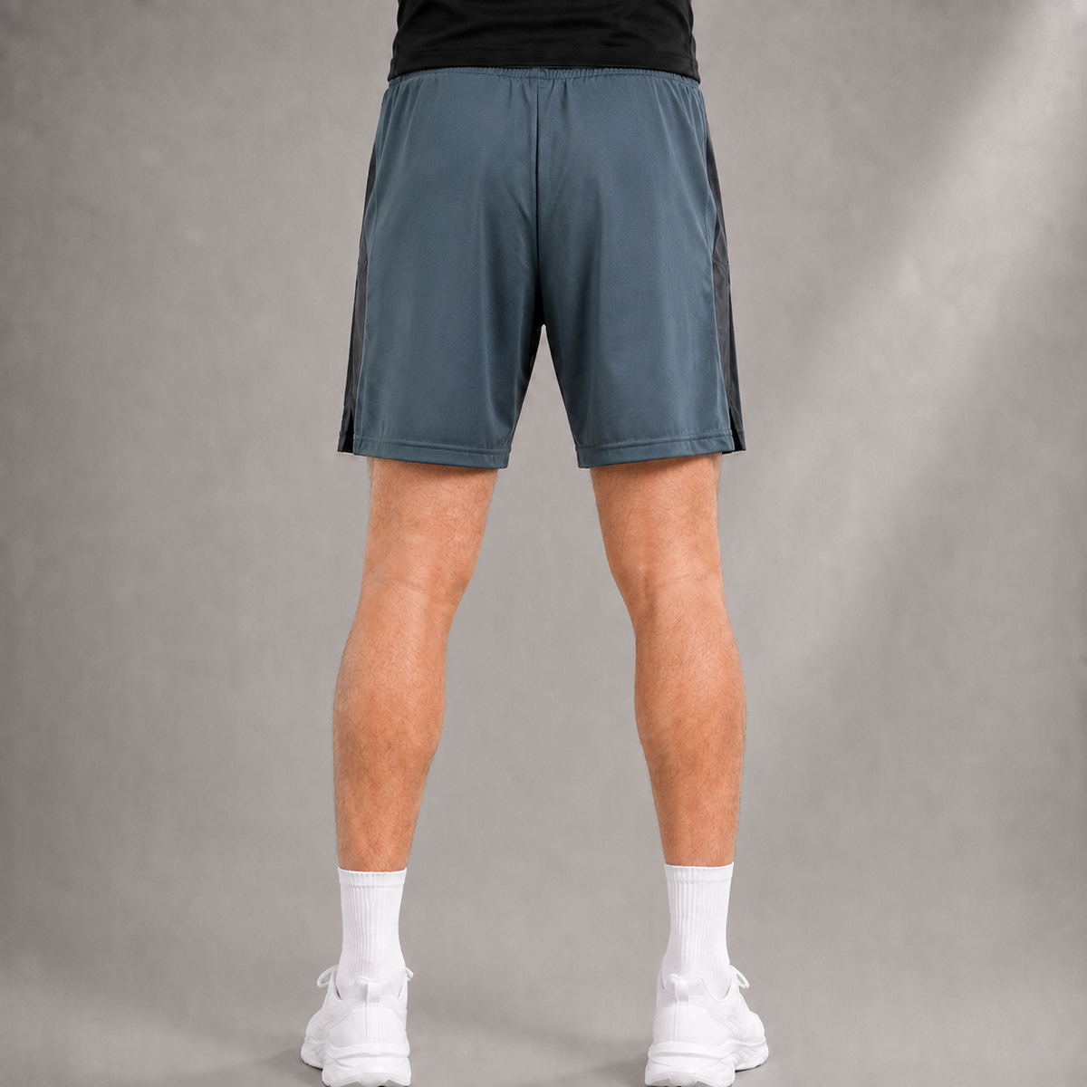 PERFORMANCE SHORT - CHARCOAL