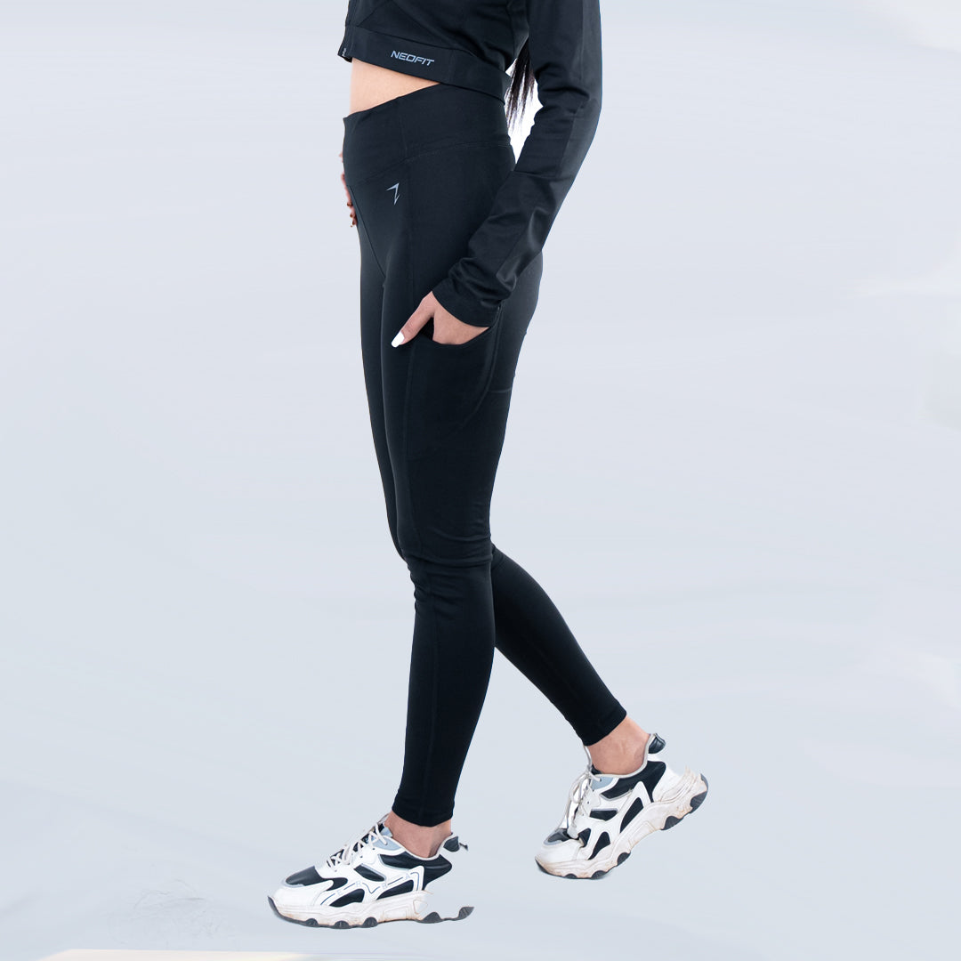 BLACK ZIPPER CROP SET